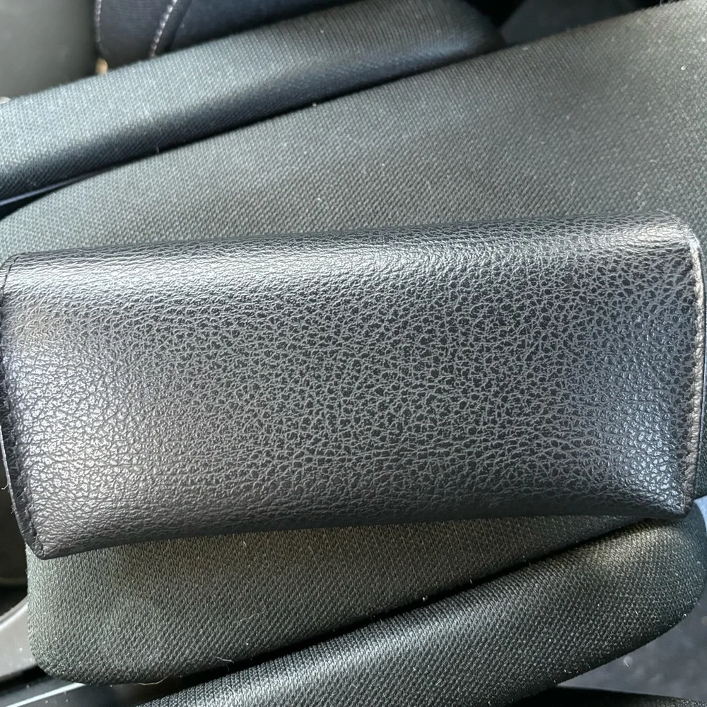 Gold Ray-Ban Sunglasses - Picture 8 of 8